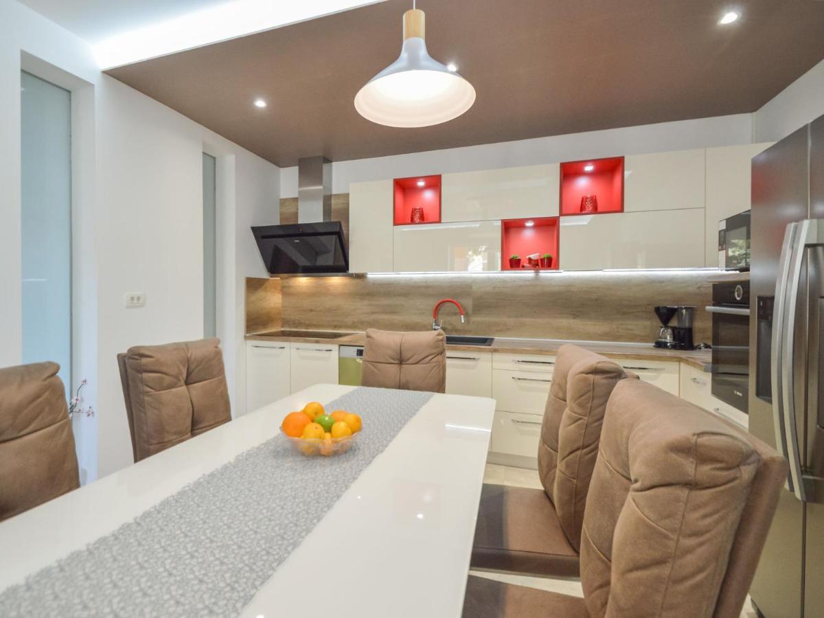 Apartment Mornar-5 By Interhome Trogir Zewnętrze zdjęcie