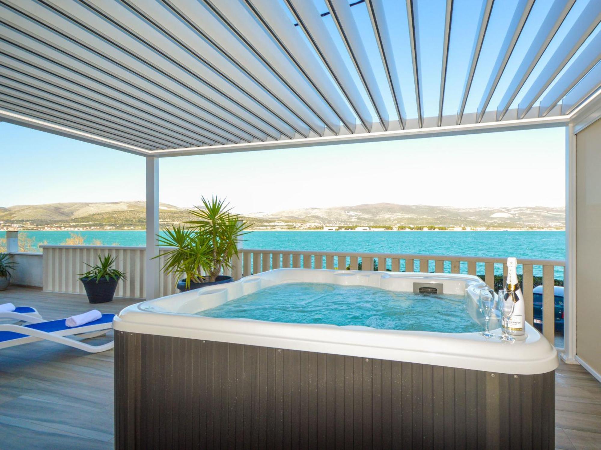Apartment Mornar-5 By Interhome Trogir Zewnętrze zdjęcie